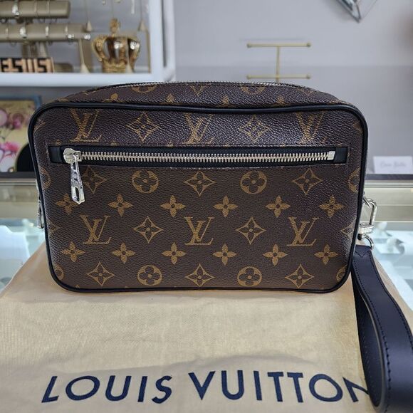 AUTHENTIC NWT Louis Vuitton Kasai Monogram Travel Clutch Wristlet Bag PURSE - Picture 1 of 7
